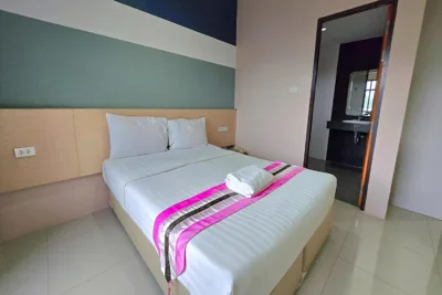 디럭스 더블룸 — JJ Residence Phuket Town